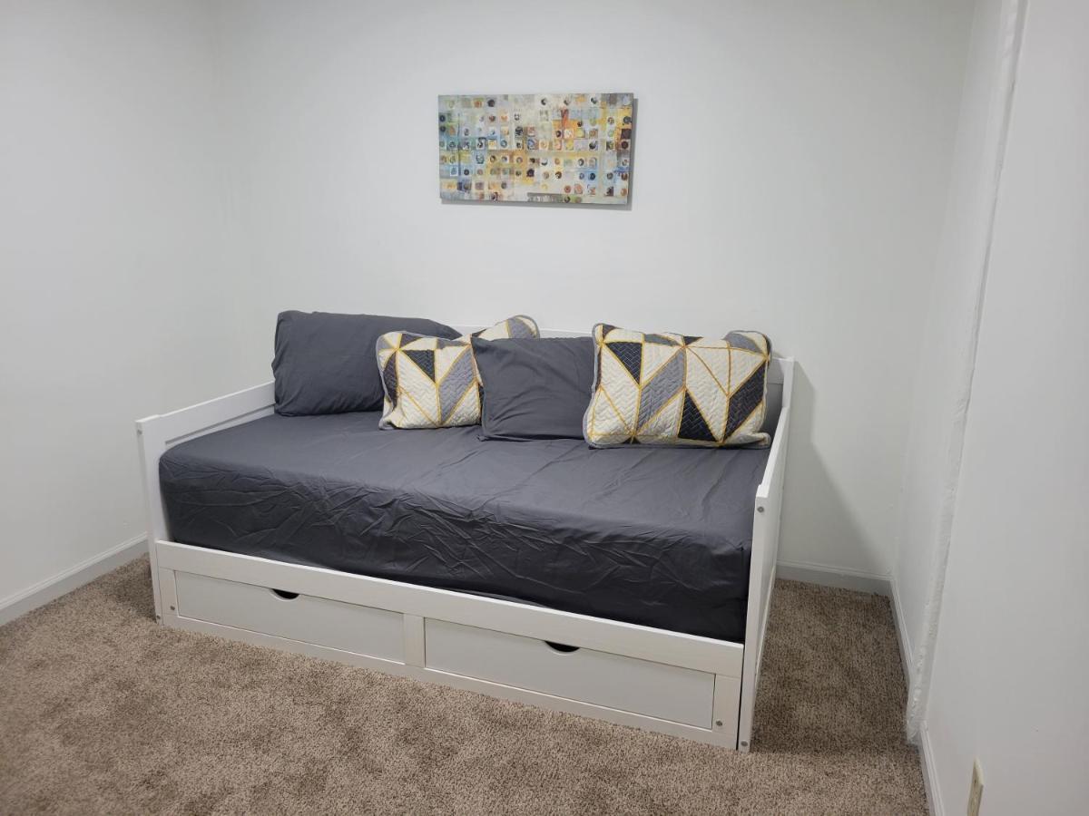 Shared Guest House With Private Rooms Атланта Екстериор снимка